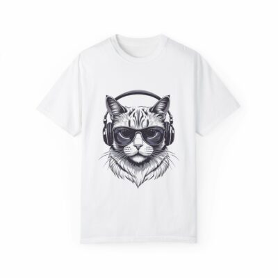 Cool Cat Graphic Unisex T-Shirt - Perfect for Music Lovers